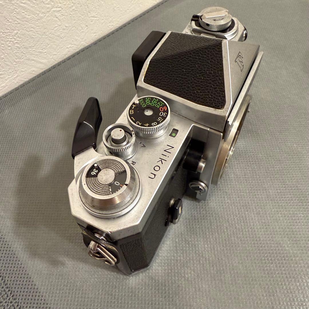 Nikon F後期　アイレベル　フィルム一眼レフカメラ