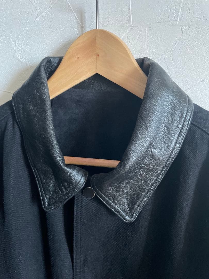 少数限定 ショップ別注 25AW 襟レザー　カバーオール ワークcomoli