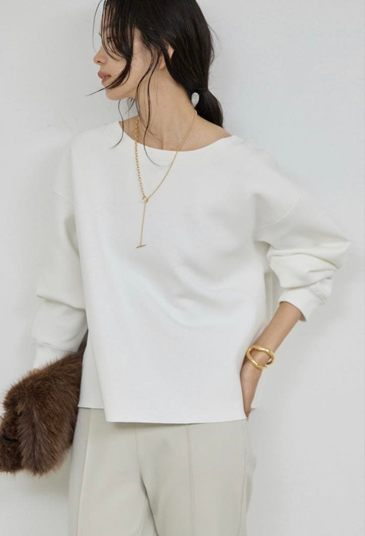 ガリャルダガランテ ボートネックスウェット