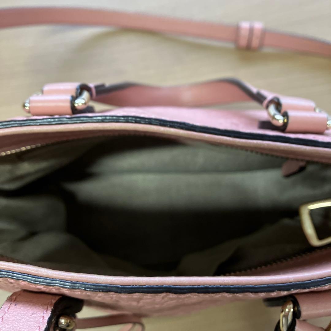 GUCCI ピンクレザーショルダーバッグ