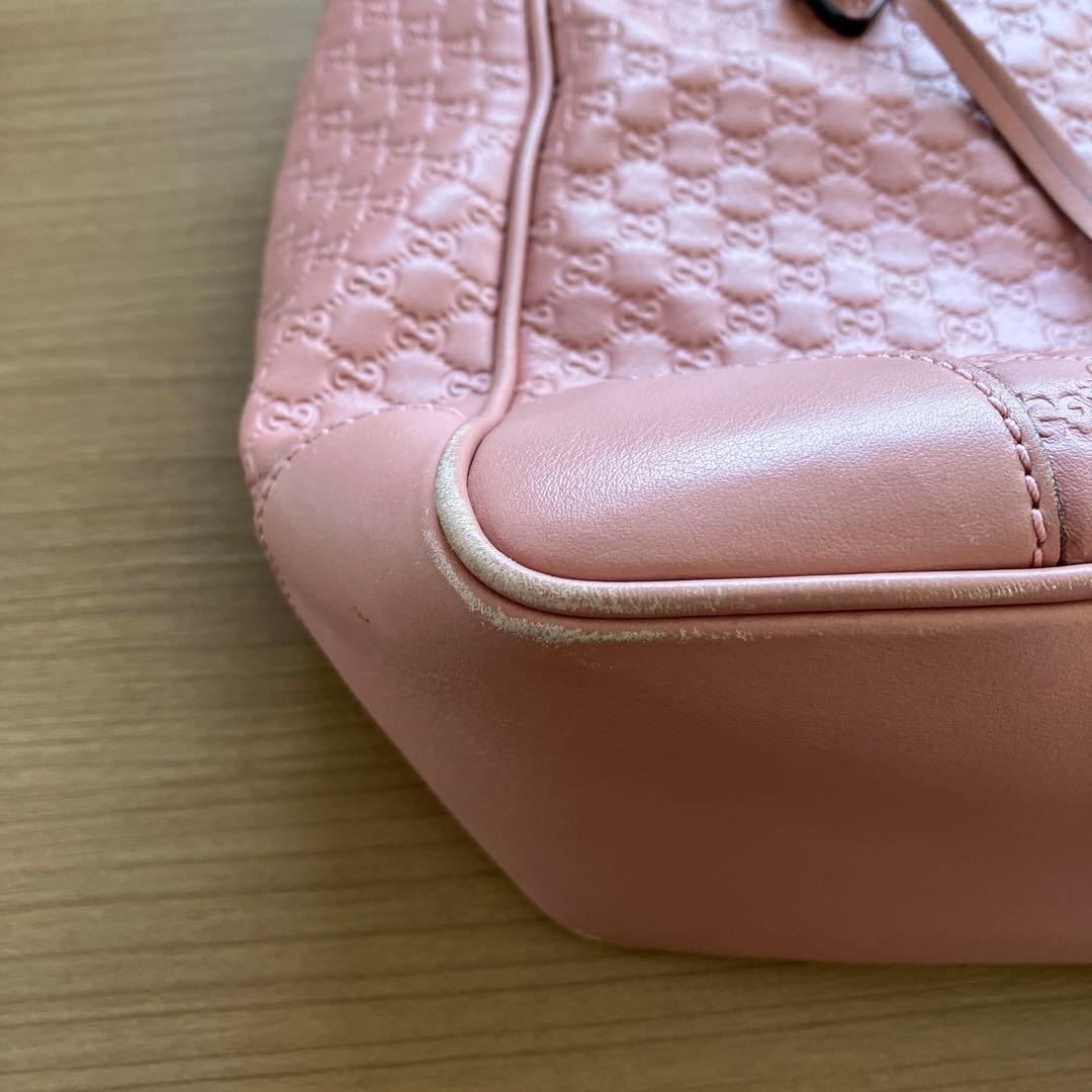 GUCCI ピンクレザーショルダーバッグ