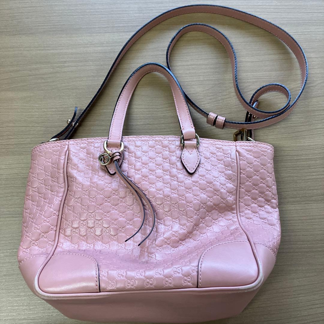 GUCCI ピンクレザーショルダーバッグ