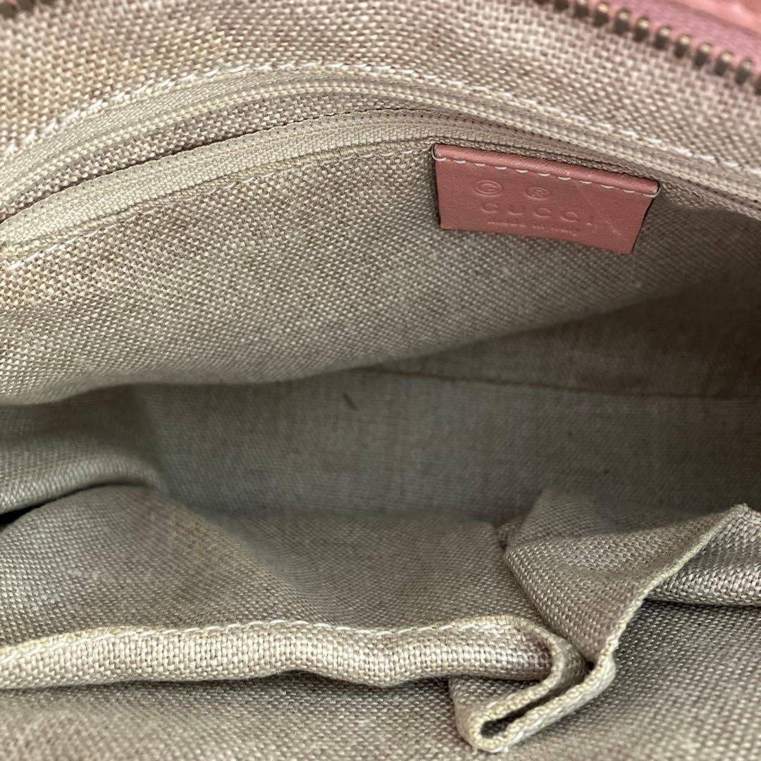 GUCCI ピンクレザーショルダーバッグ