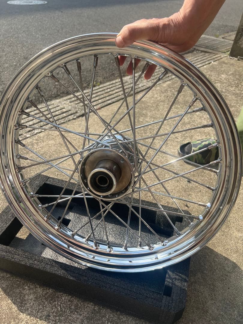 ハーレー　エボ　スポークホイール クロームメッキ　 19インチ　フロント　純正？