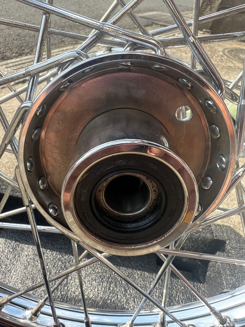 ハーレー　エボ　スポークホイール クロームメッキ　 19インチ　フロント　純正？