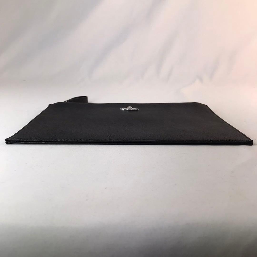 【極美品】ヴィヴィアンウエストウッド　クラッチバッグ　ヴィーガン　オーヴ　黒