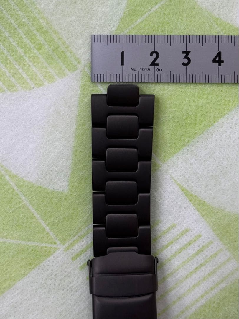 【美品】Sinn 腕時計 純正ブレスレット SSテギメントPVD / 20mm！