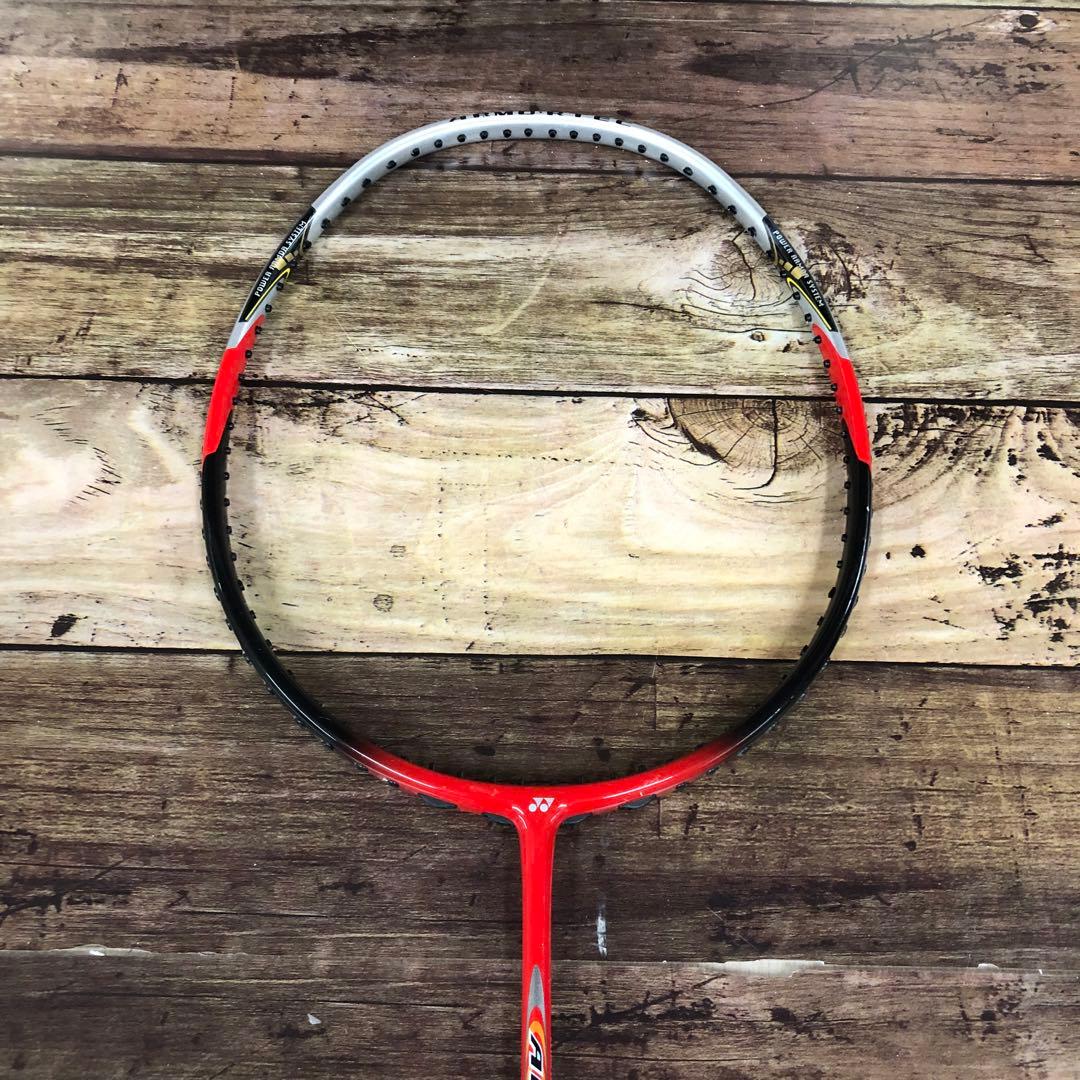 【希少・美品】ヨネックス アーマーテック 700 バドミントン ラケット