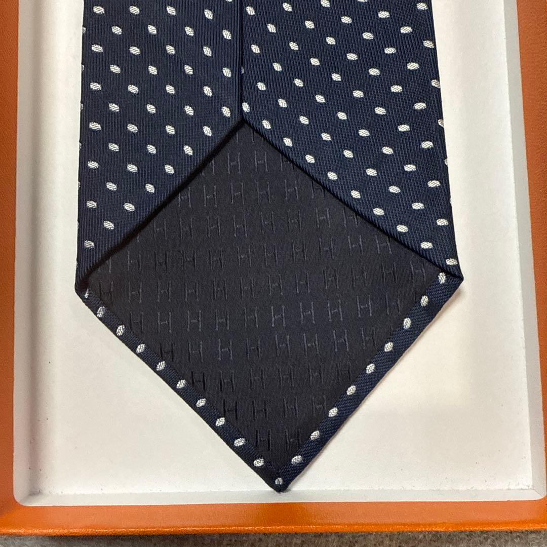 極美品　エルメス　ネクタイ　紺　ドット　シルクジャガード