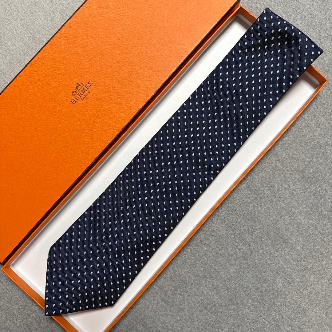 極美品　エルメス　ネクタイ　紺　ドット　シルクジャガード