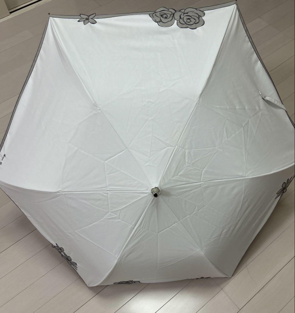☆ニナリッチ☆日傘 折り畳み　サマーシールド　ホワイト　新品
