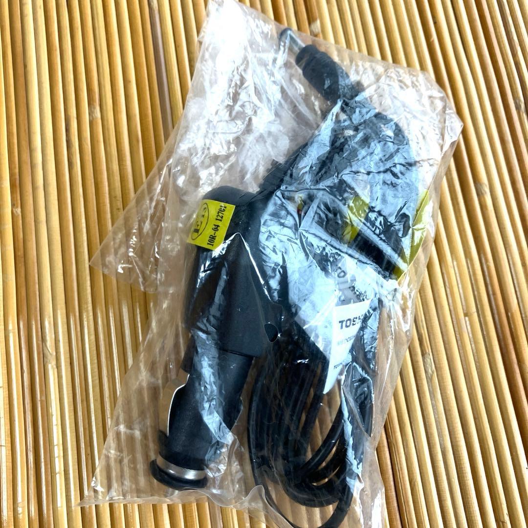 【美品】東芝　REGZA ポータブルDVDプレーヤー　SD-P710SW