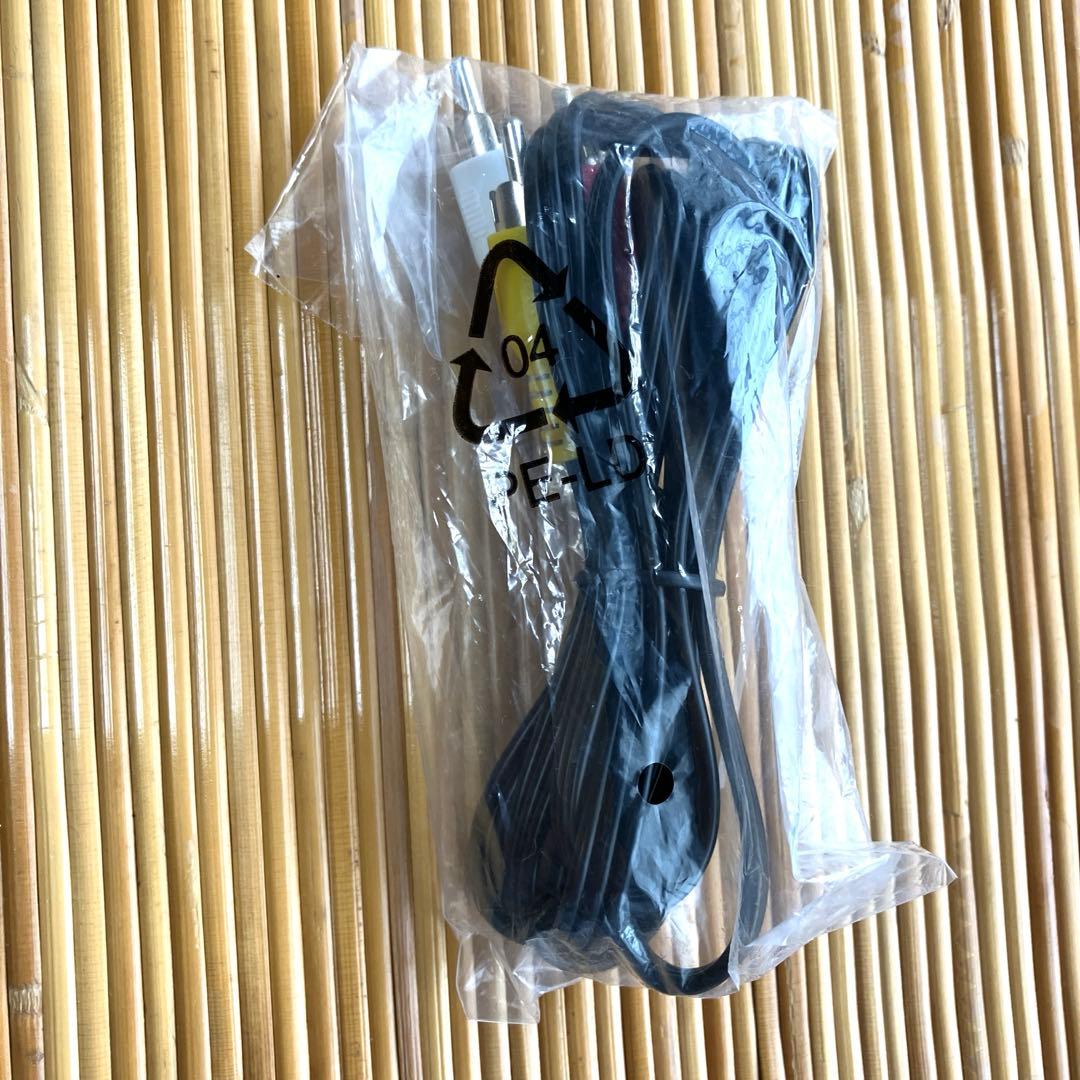 【美品】東芝　REGZA ポータブルDVDプレーヤー　SD-P710SW