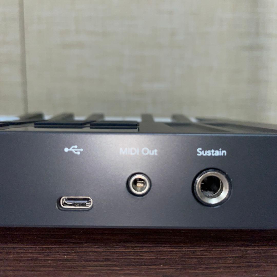 NOVATION Launchkey Mini 25 MK4 キーボード