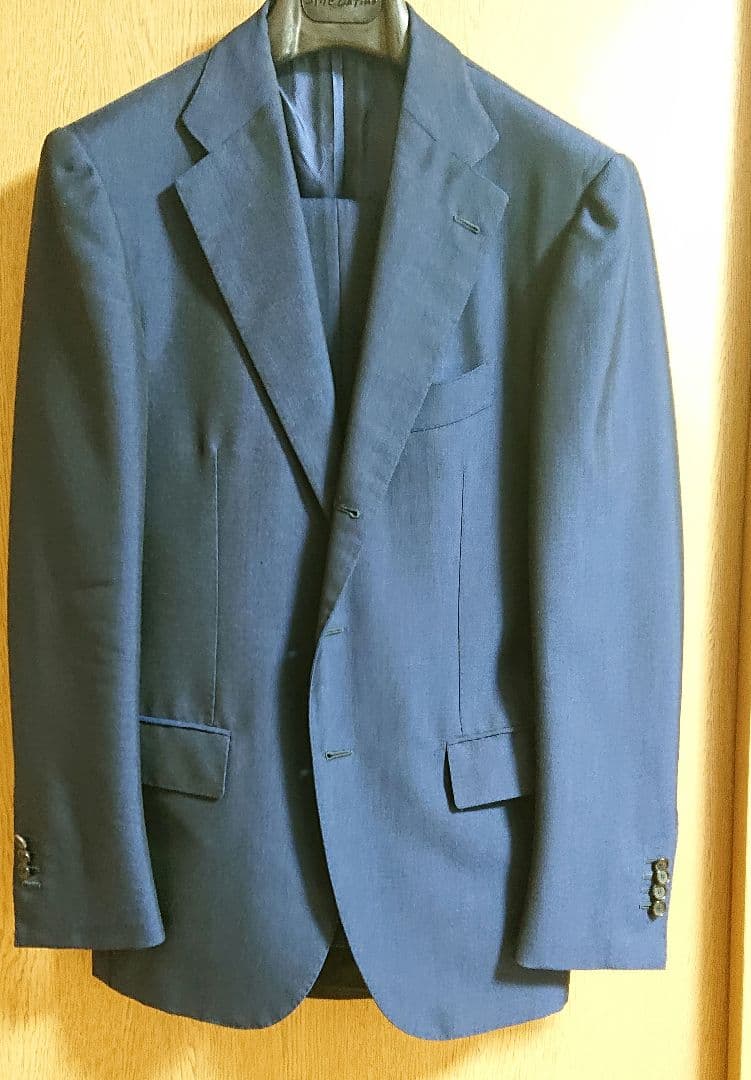 Cesare Attolini　スーツ