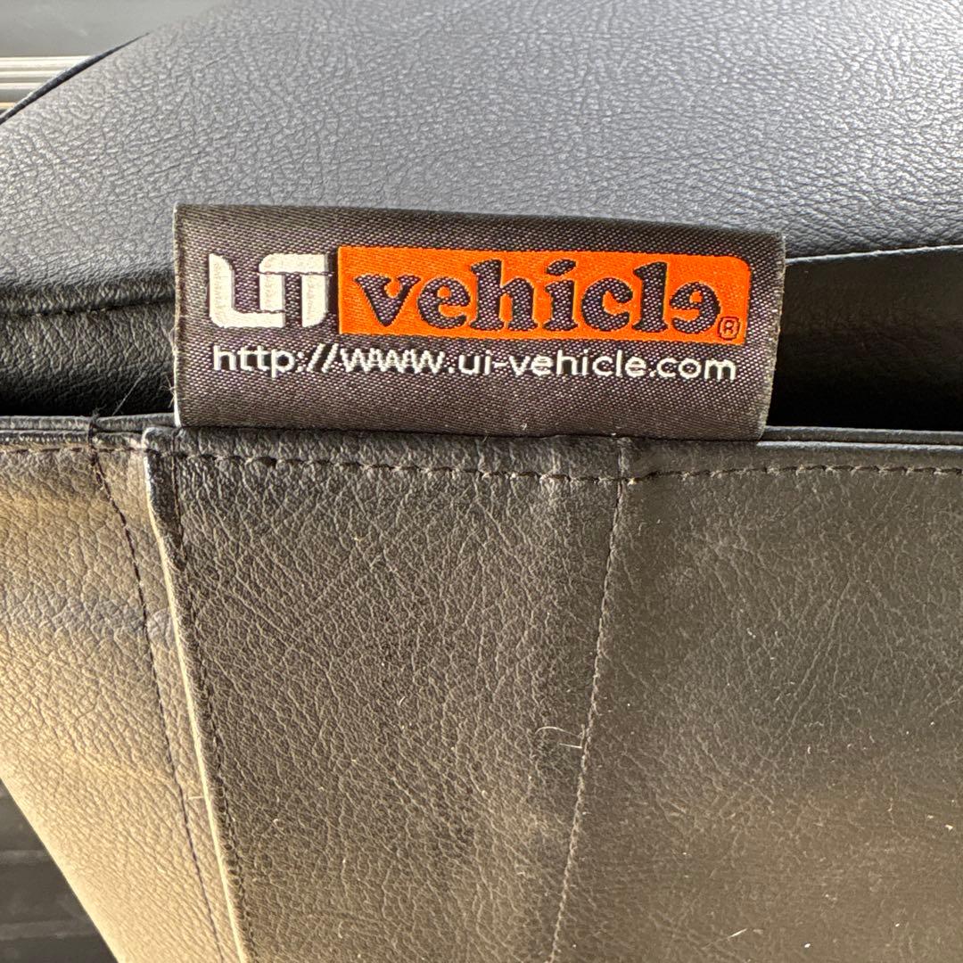 UI vehicle(ユーアイビークル) セカンドシートアームレスト　ハイエース