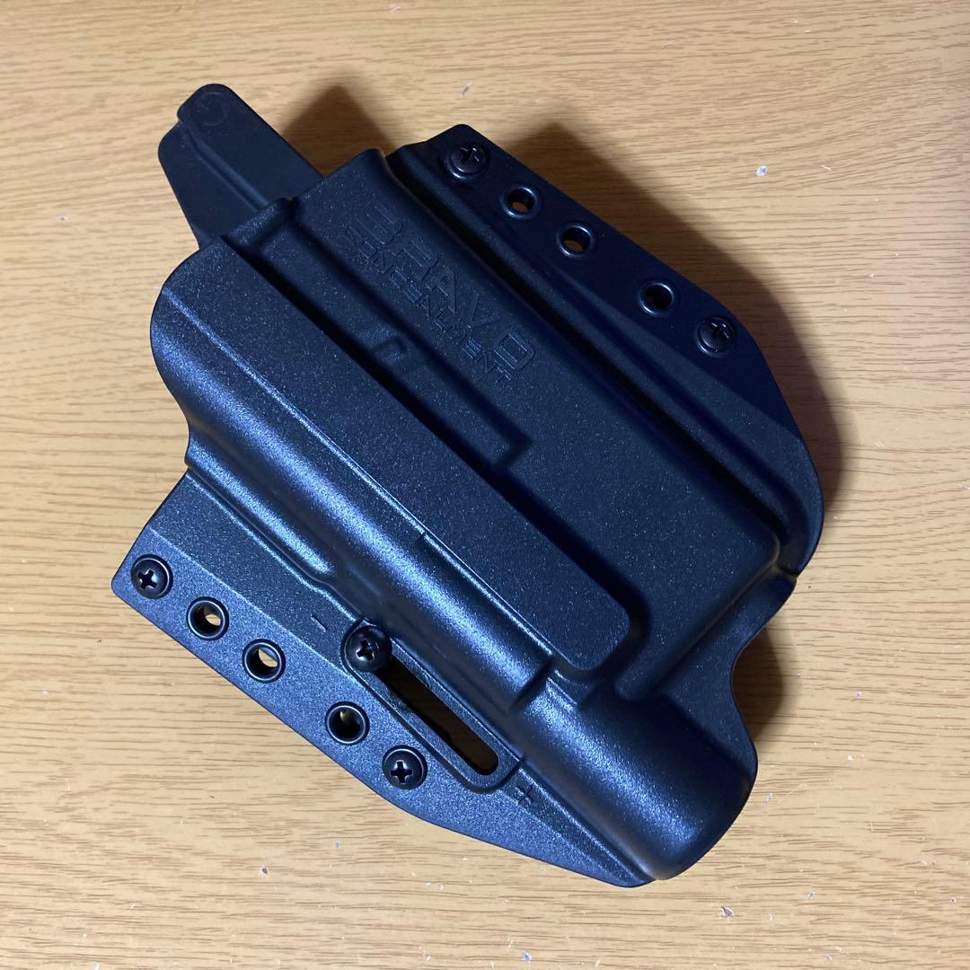 個人装備 Bravo Concealment OWB GLOCK w/ X300