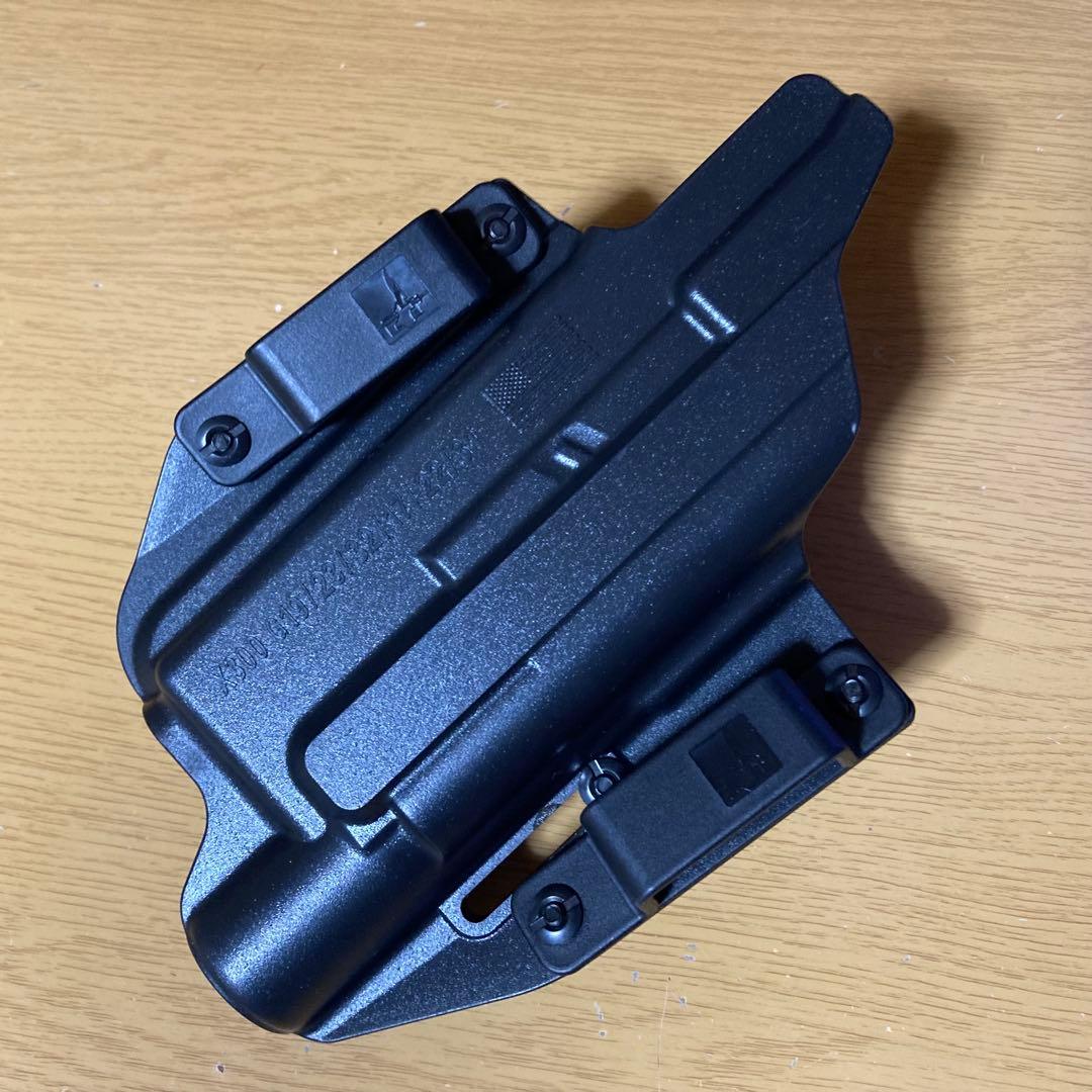 個人装備 Bravo Concealment OWB GLOCK w/ X300