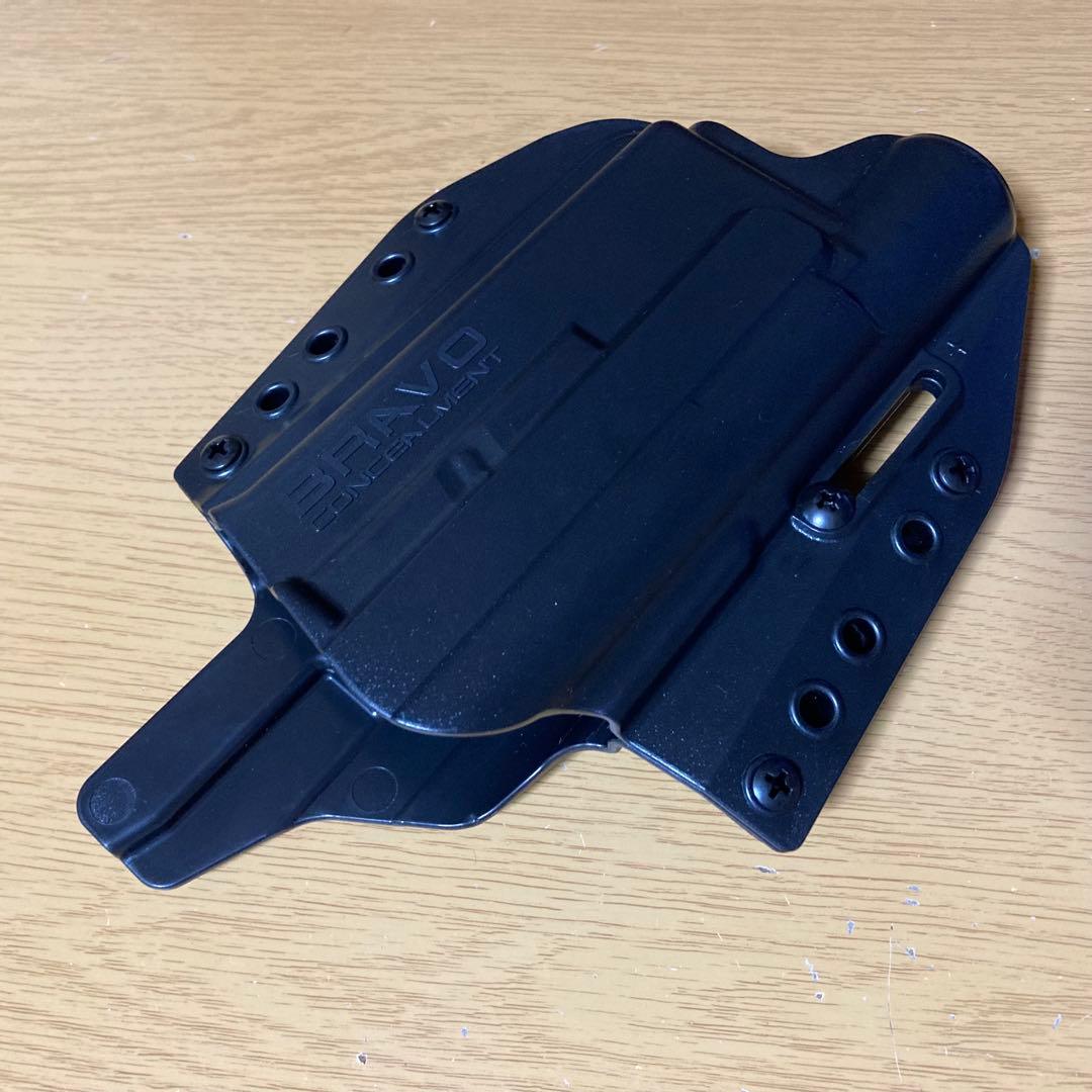 個人装備 Bravo Concealment OWB GLOCK w/ X300