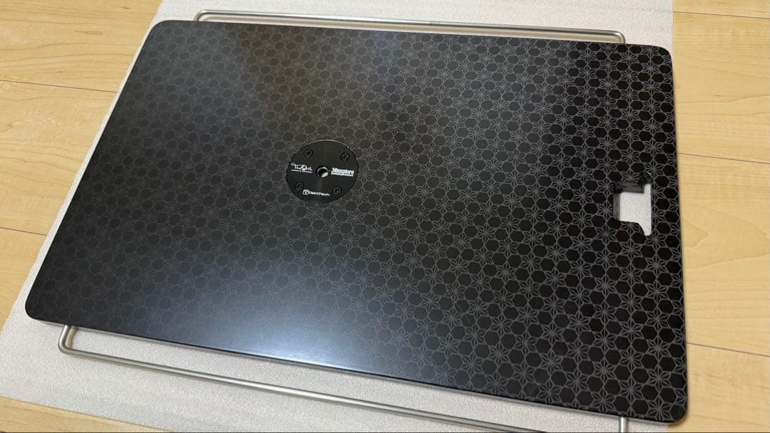 The Arth_six 床上手さん　炭カラー　希少