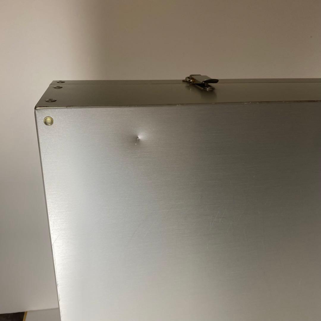 ソウメイ　アタッシュケース　ル　セクストゥール　レッド　ブラック　シルバー