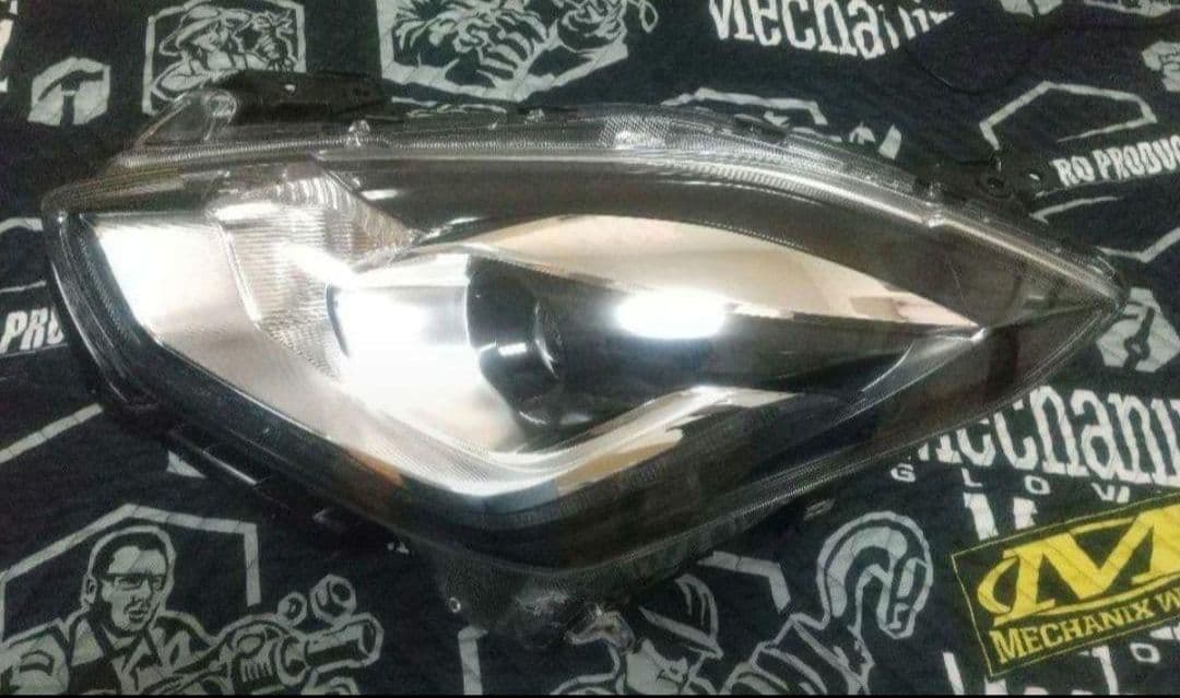 ZC33Sスイスポ・ZC83Sスイフト用ヘッドライト左右セット