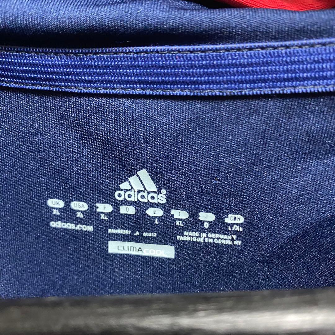 美品　南アフリカワールドカップ スペイン代表 ユニフォーム　決勝モデル　アウェイ