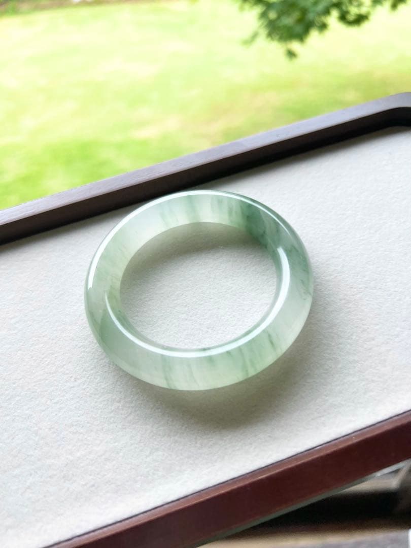 翡翠色 天山翠 金糸玉　天然石　バングル内径56.7 満圏