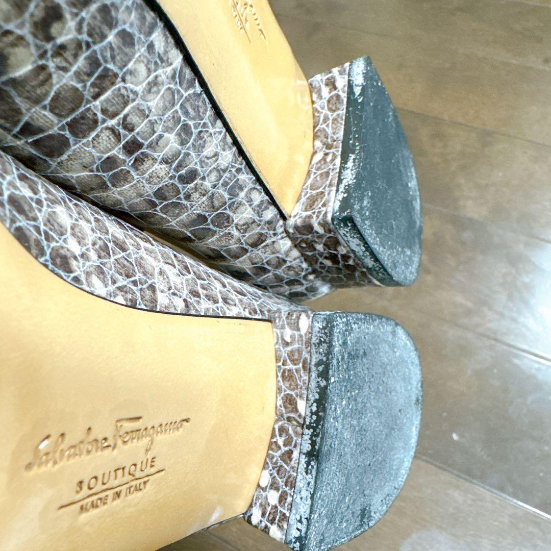 サルヴァトーレフェラガモ レディースシューズ size 5 22.5cm