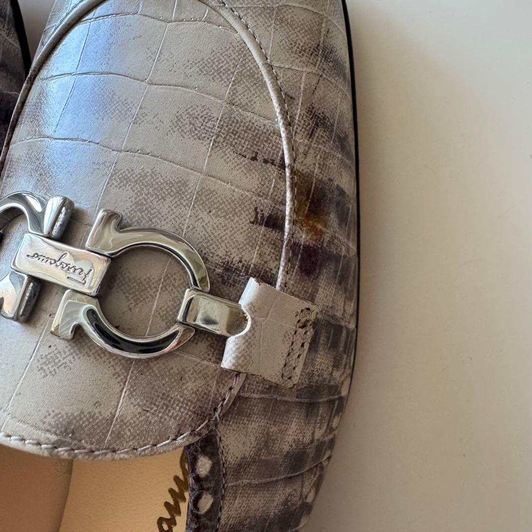 サルヴァトーレフェラガモ レディースシューズ size 5 22.5cm