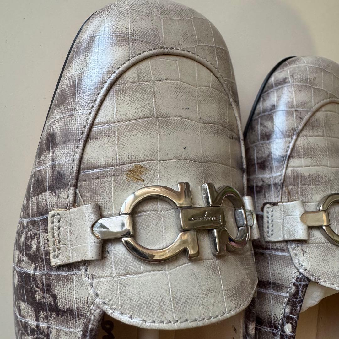 サルヴァトーレフェラガモ レディースシューズ size 5 22.5cm