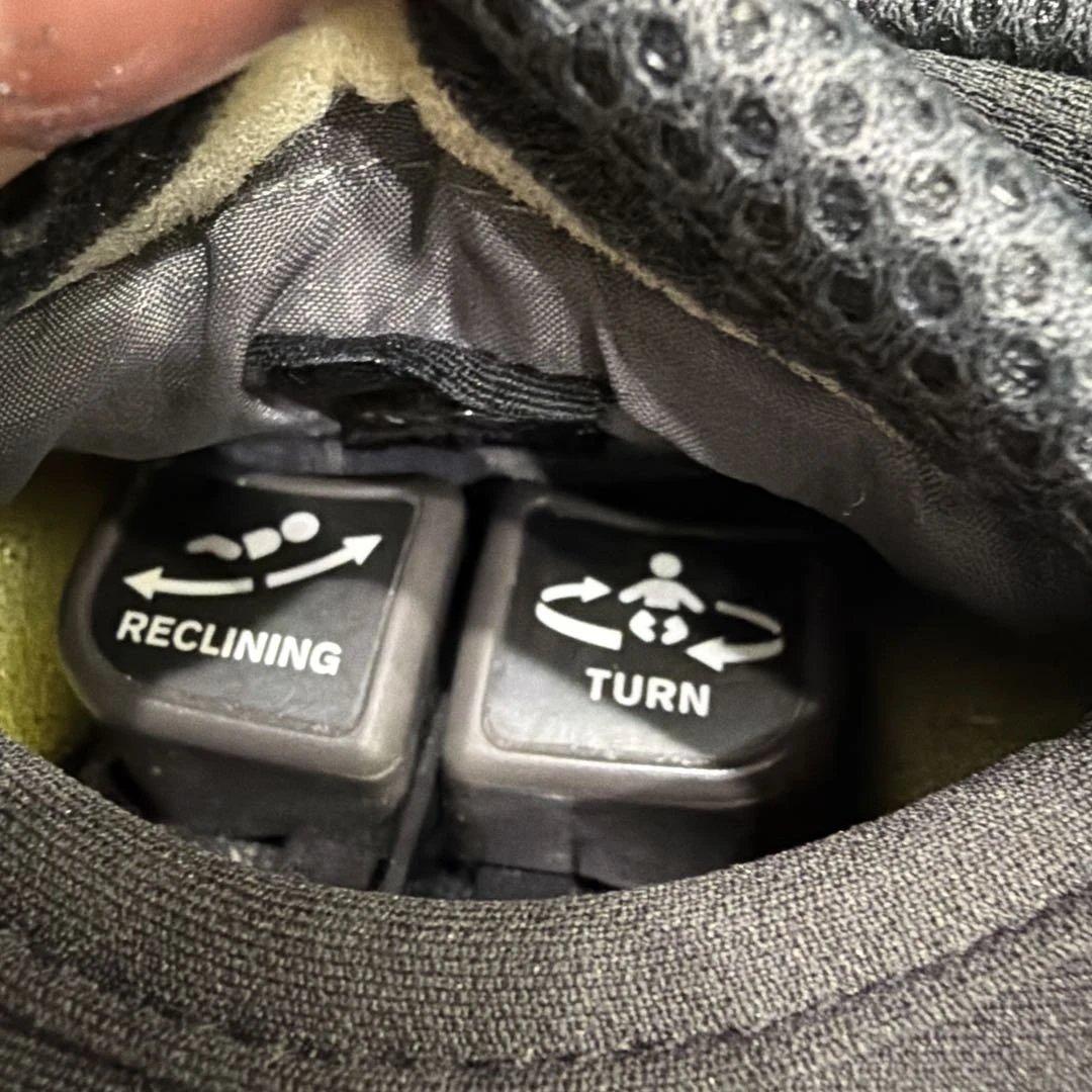 combi クルムーヴ コンパクト R129 美品