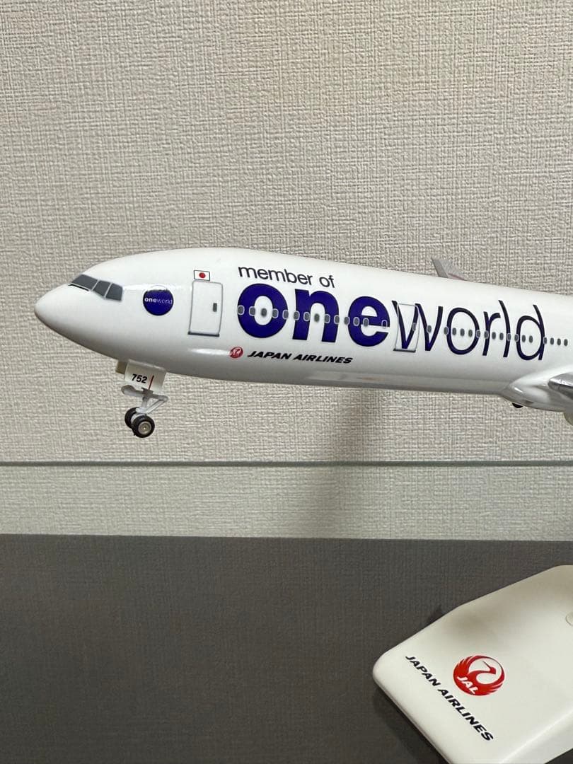 JAL日本航空 B777-300 oneworld塗装　1/200スケ