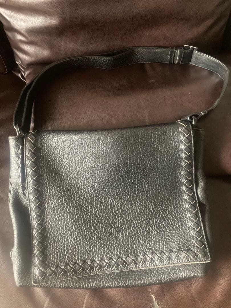 極美品　ボッテガヴェネタ イントレチャート レザー ショルダーバッグ 希少