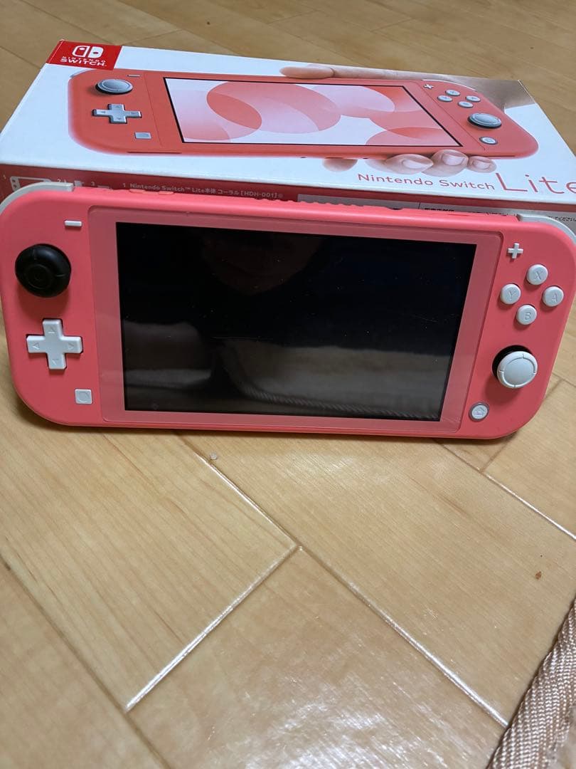 Nintendo Switch Lite コーラル箱付き