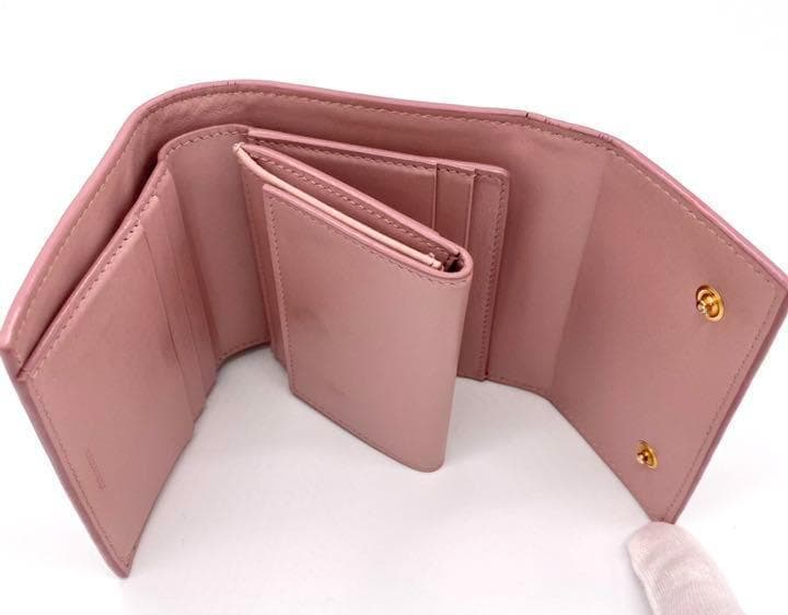 【大特価‼︎】セリーヌ スモールトリフォールド 折り財布 ピンク 鑑定済み■