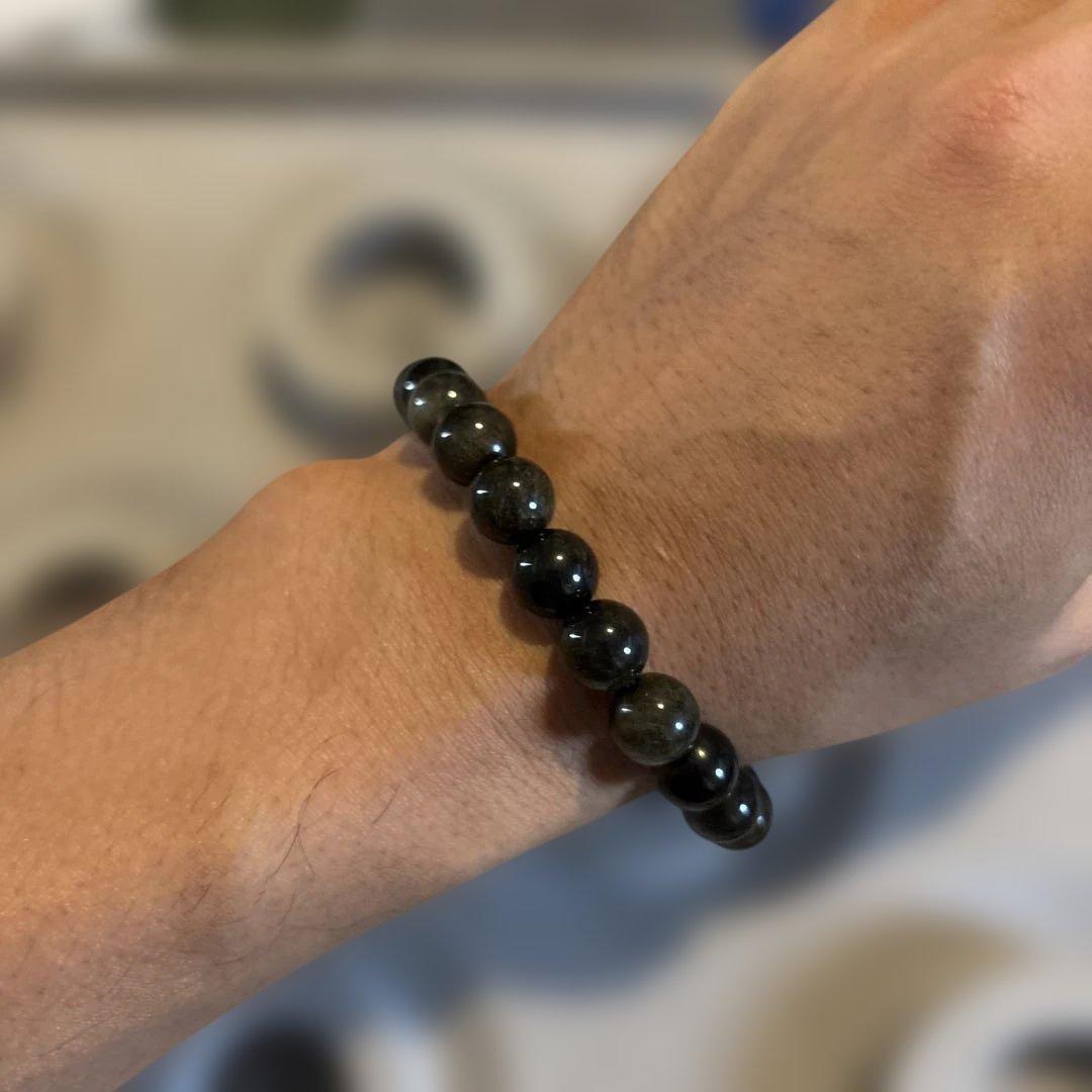 これは！黒曜石！綺麗！守ってくれそう！目標達成！