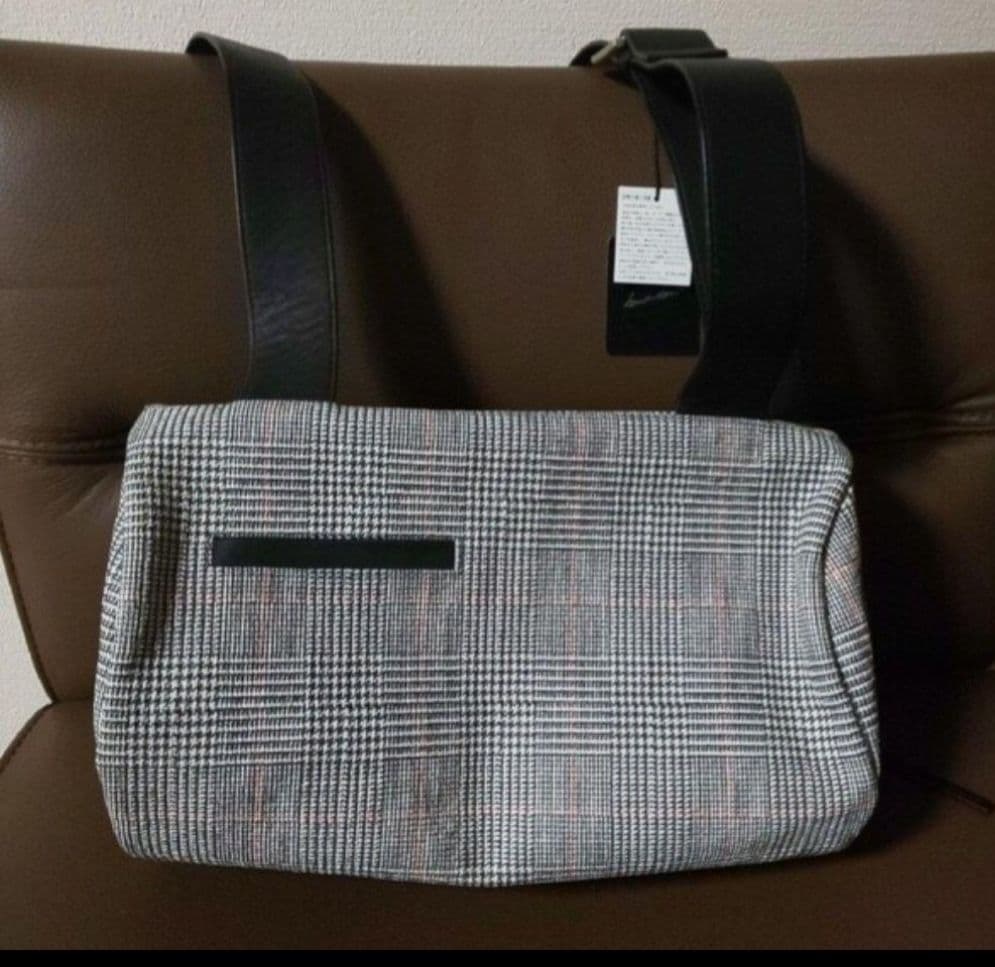 センソユニコ kawakawaカワカワbutton ショルダーバッグ 斜め掛け