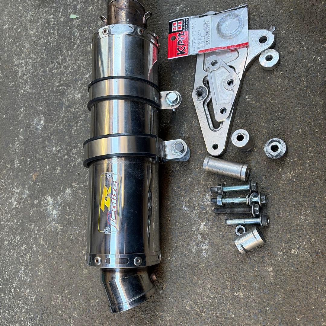 シグナスx se44j.1〜3型、リアライズライズマフラー稼働品、排気漏れ無し。