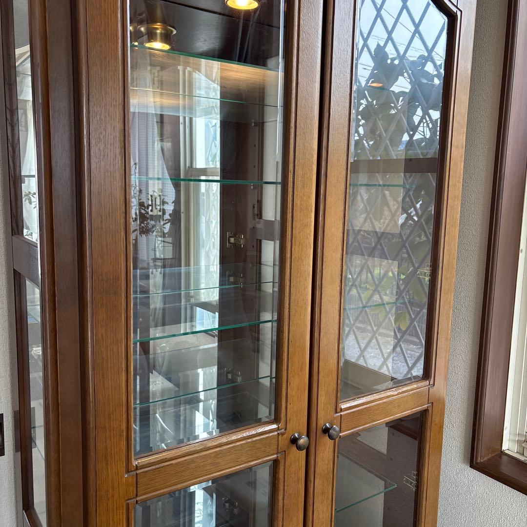 高級家具　passionブランド　縦型　カップポード　飾り棚照明付　背面鏡棚5