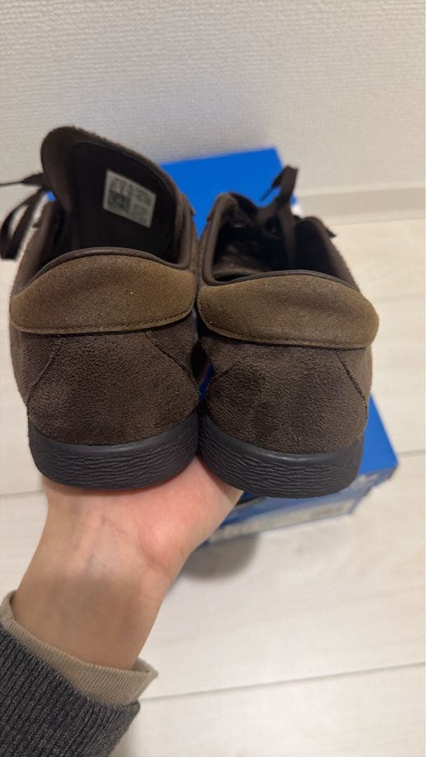 靴 adidas/TOBACCO/24.5cm