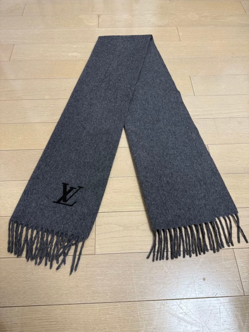 美品　ルイヴィトン　100%カシミヤマフラー