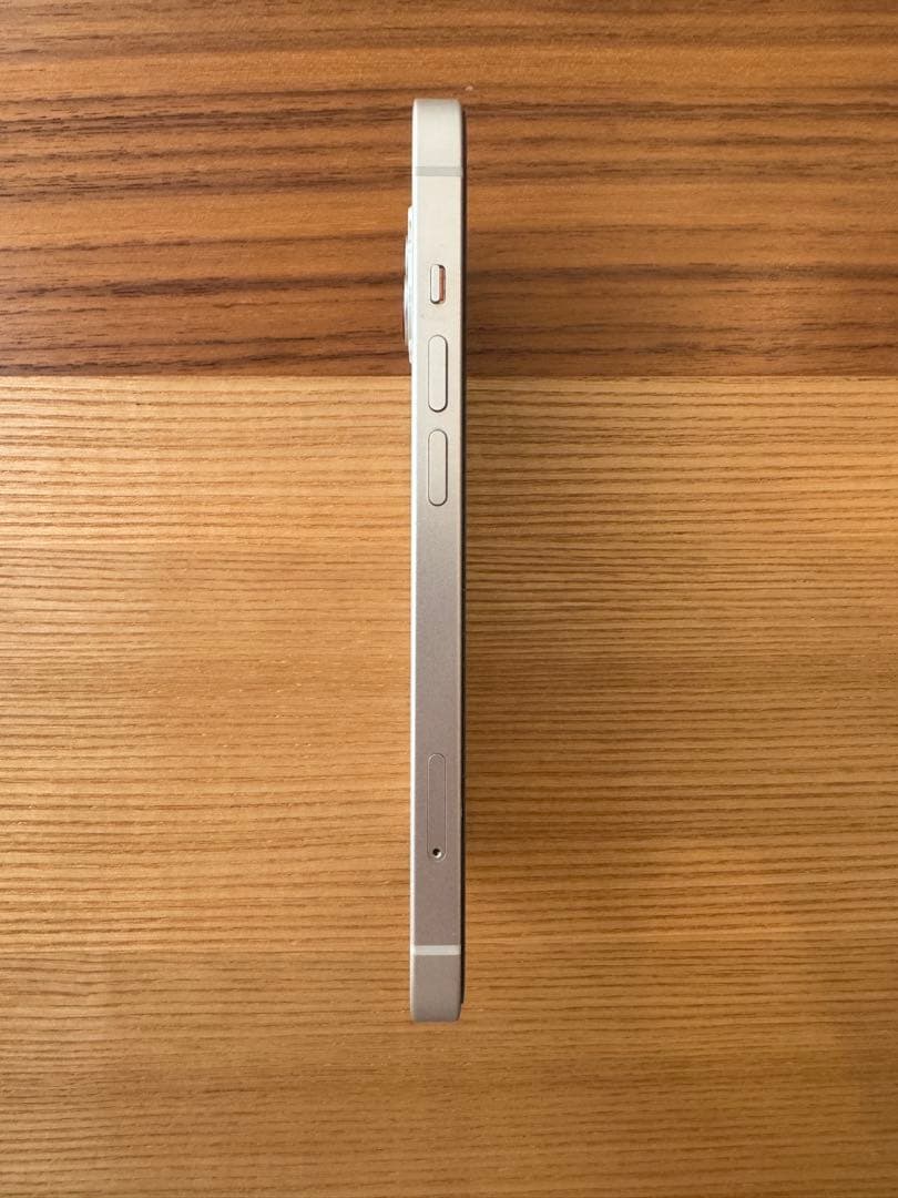 【たー】Apple iPhone 13 128GB ホワイト 本体