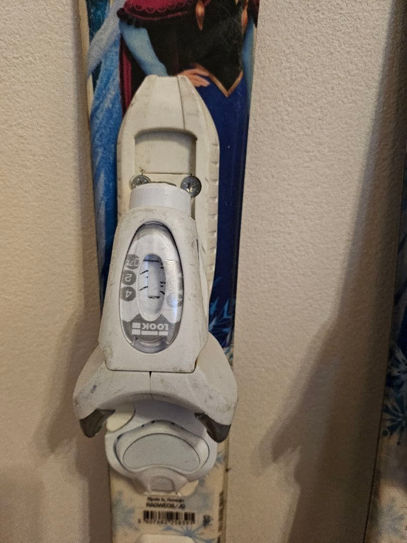 ロシニョール　ROSSIGNOL　スキー板　アナ雪　アナと雪の女王　エルサ