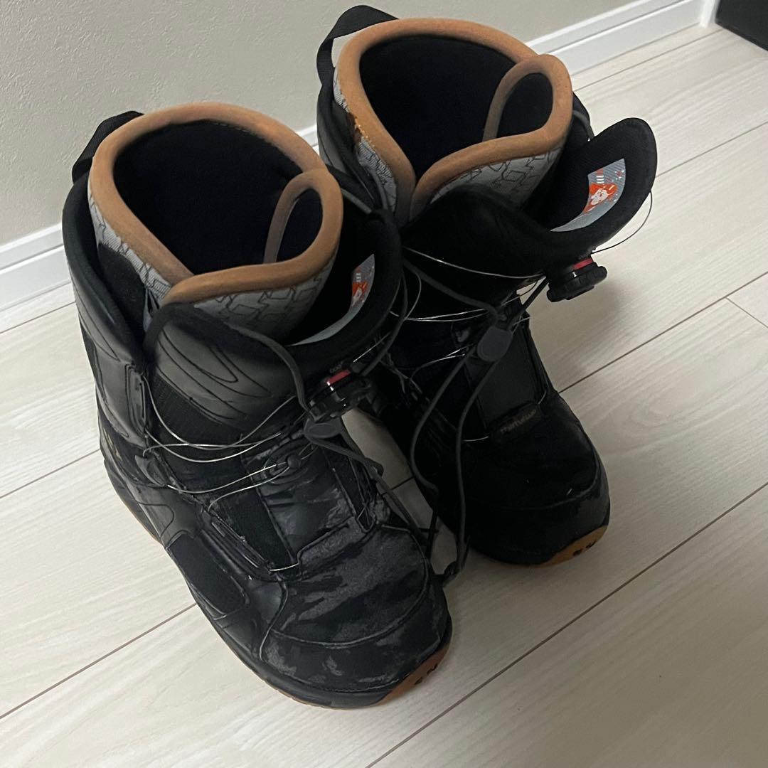 激安✨スノーボードブーツ BOAシステム ブラック　入れ物付き