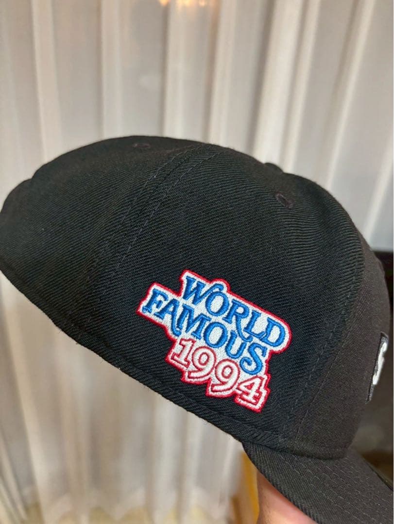 レア【シュプリーム】ニューエラ ボックスロゴ キャップ ブラック サイズ 8