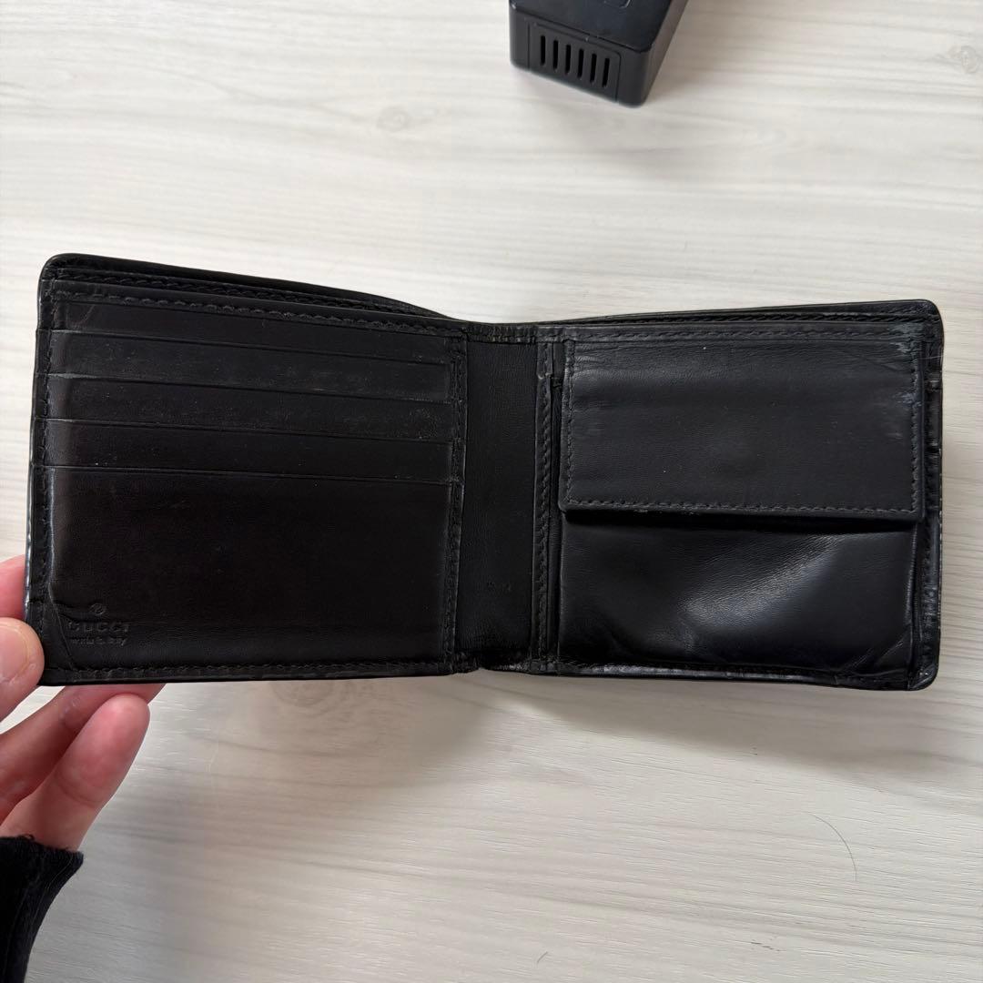 GUCCI　GGパターン 蛇デザイン 二つ折り財布