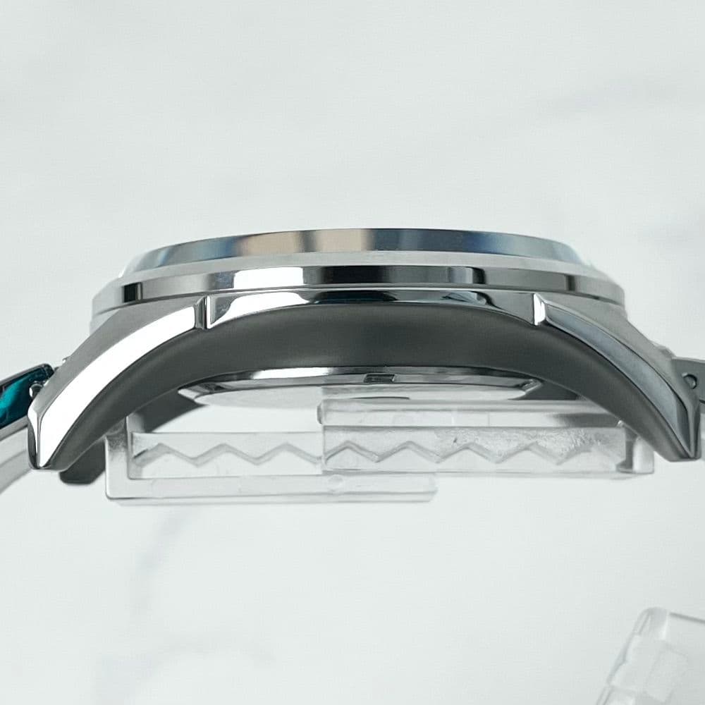 【美品】 稼働 POLICE 14384J ネイビー文字盤 デイト 腕時計