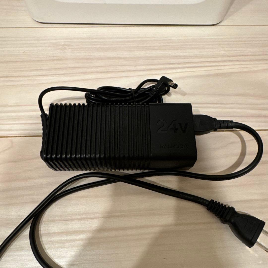 バルミューダ　空気清浄機 ホワイト 本体のみ