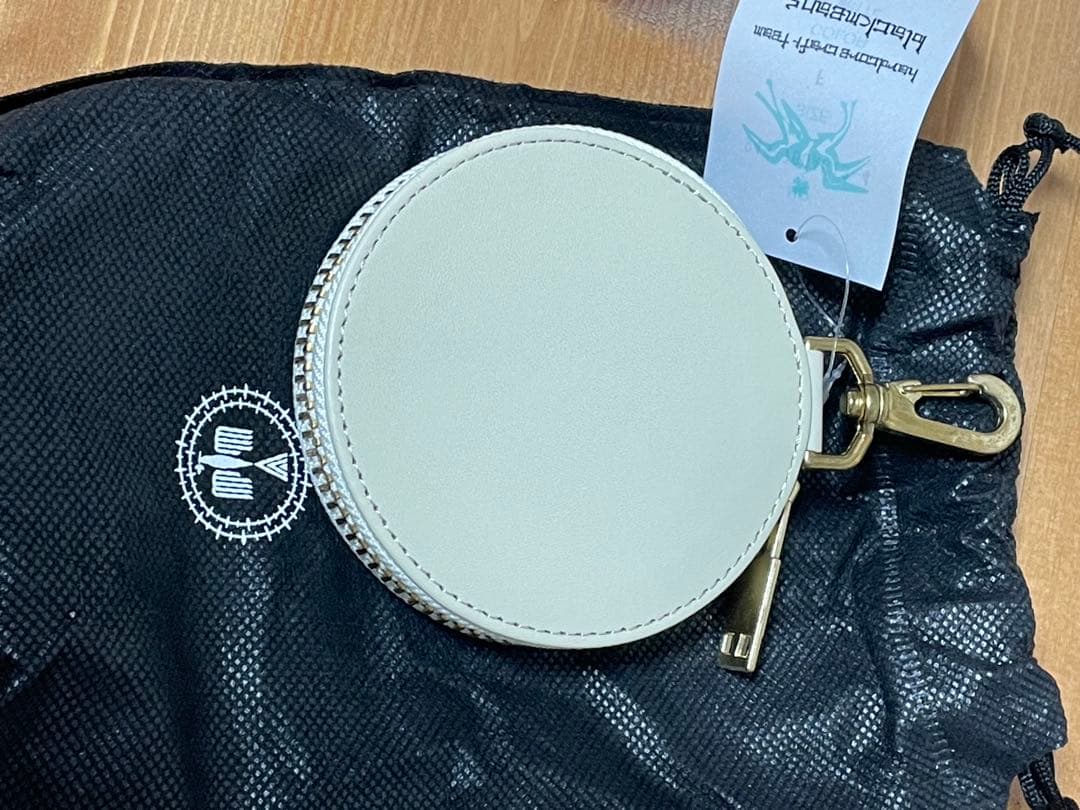 BLACK mean トライバル柄　レザーサークルウォレット　白　新品タグ付き